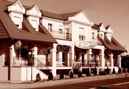 Hotel Chrobry Ленчиця Екстер'єр фото